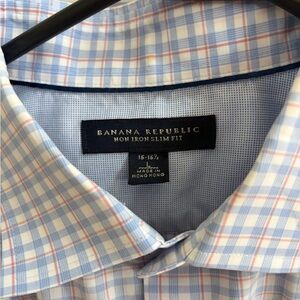 Banana Republic Light Blue and Red Plaid Men's Shirt